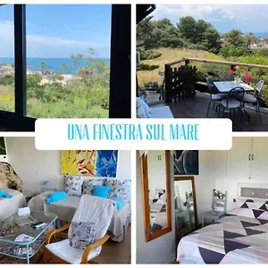 Una Finestra Sul Mare Appartement